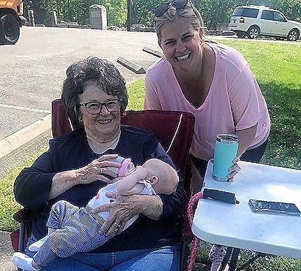 Mentors and Moms photo